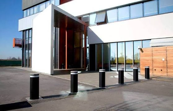 Bollards UAE - PAS 68 Bollards - Bollards Dubai - Automatic rising bollards - Removable parking bollards