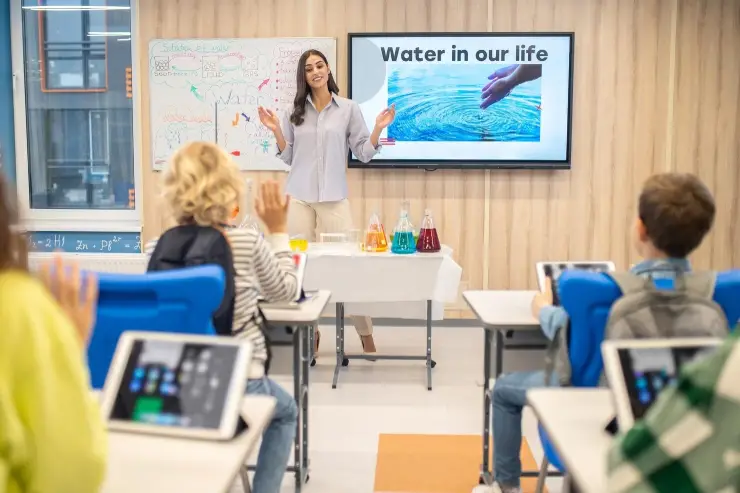 smart classroom solutions UAE - digital classroom solutions - modern classroom design UAE - smart classroom integrator Abu Dhabi - modern classroom setup