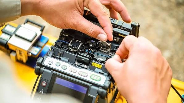 Fiber Optic Splicing & Termination