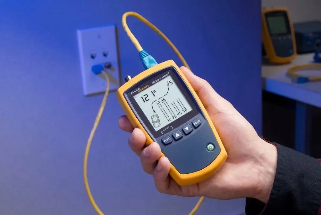 OTDR fiber testing - OTDR testing UAE - fiber optic testing Dubai - OTDR test service - fiber cable testing UAE